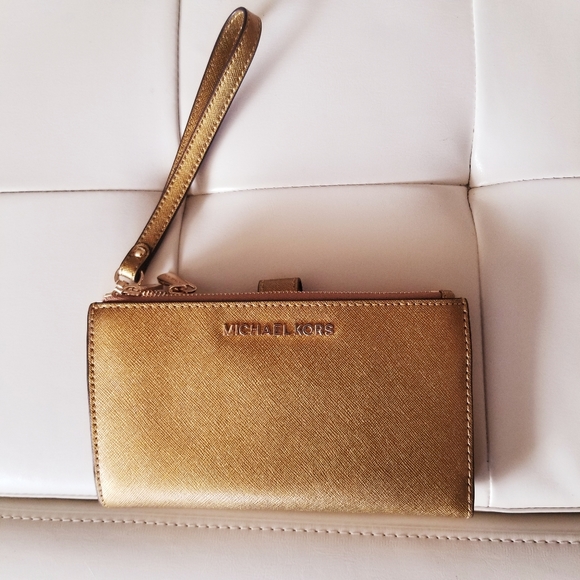 NWOT Michael Kors Gold Jet Set Travel Wristlet/Clutch - Picture 9 of 12